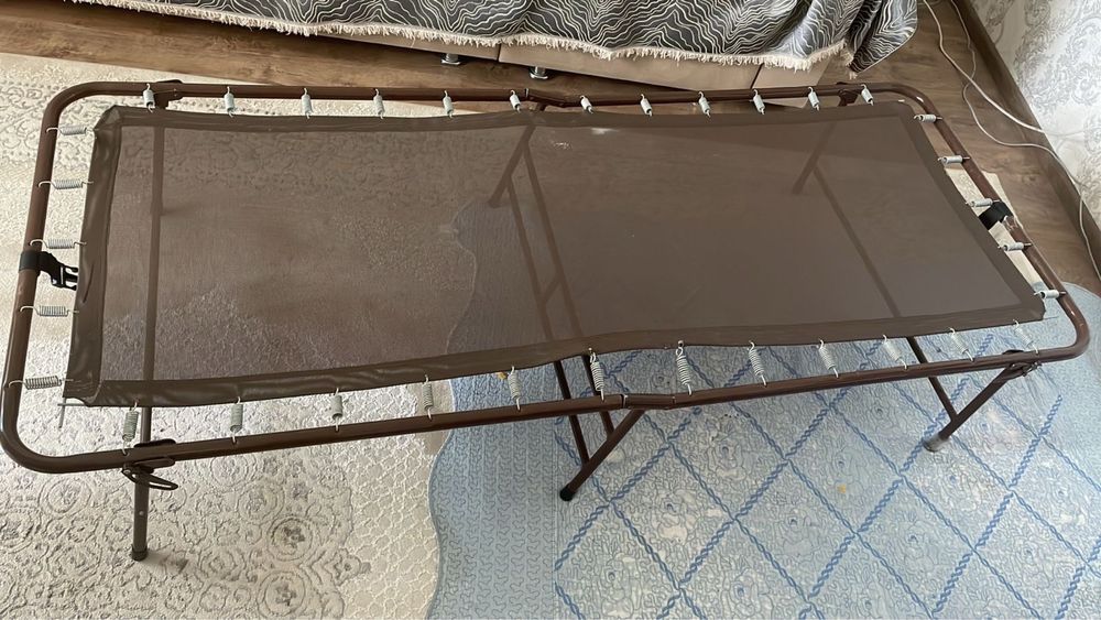 Раскладушка для сна