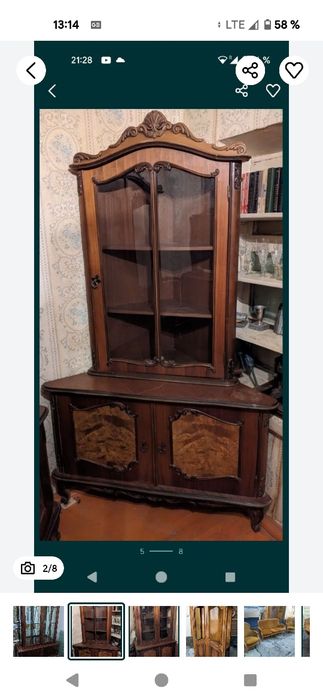 Румынский дубовый  книжный шкаф - витрина.