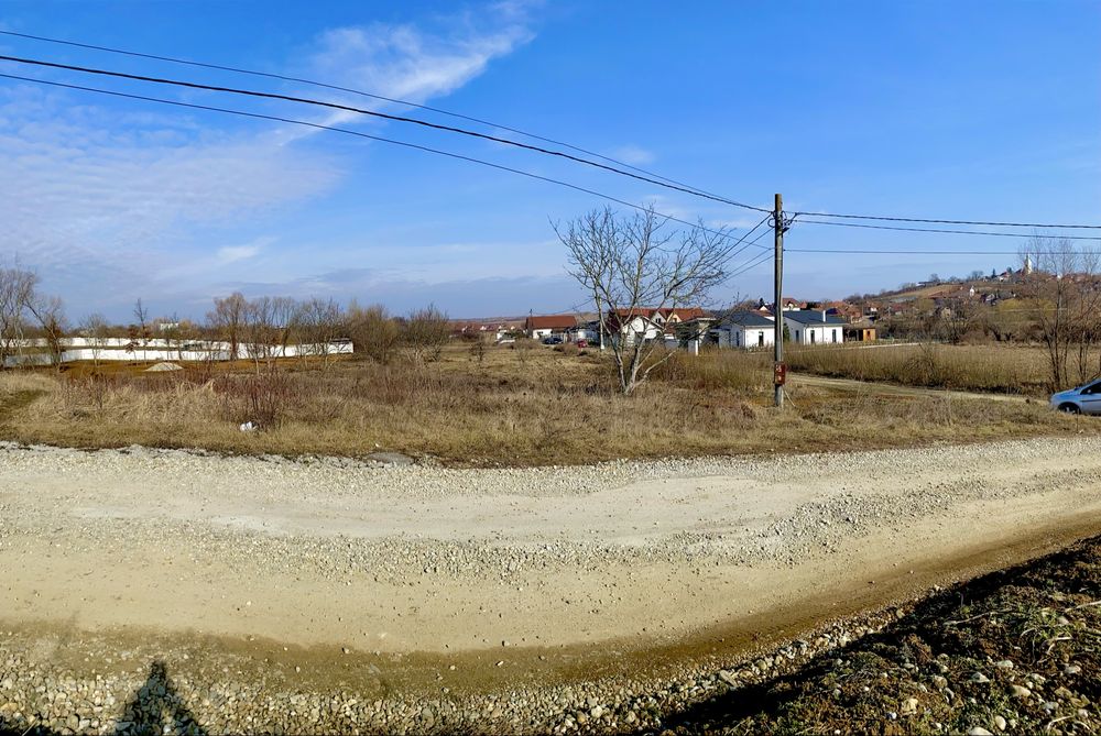 Teren Paleu 647 mp toate utilitatile la marginea proprietatii
