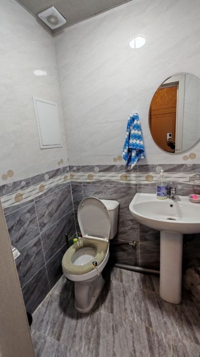 Qizlarga Ijaraga kvartira Srochna 4 qiz olinadi