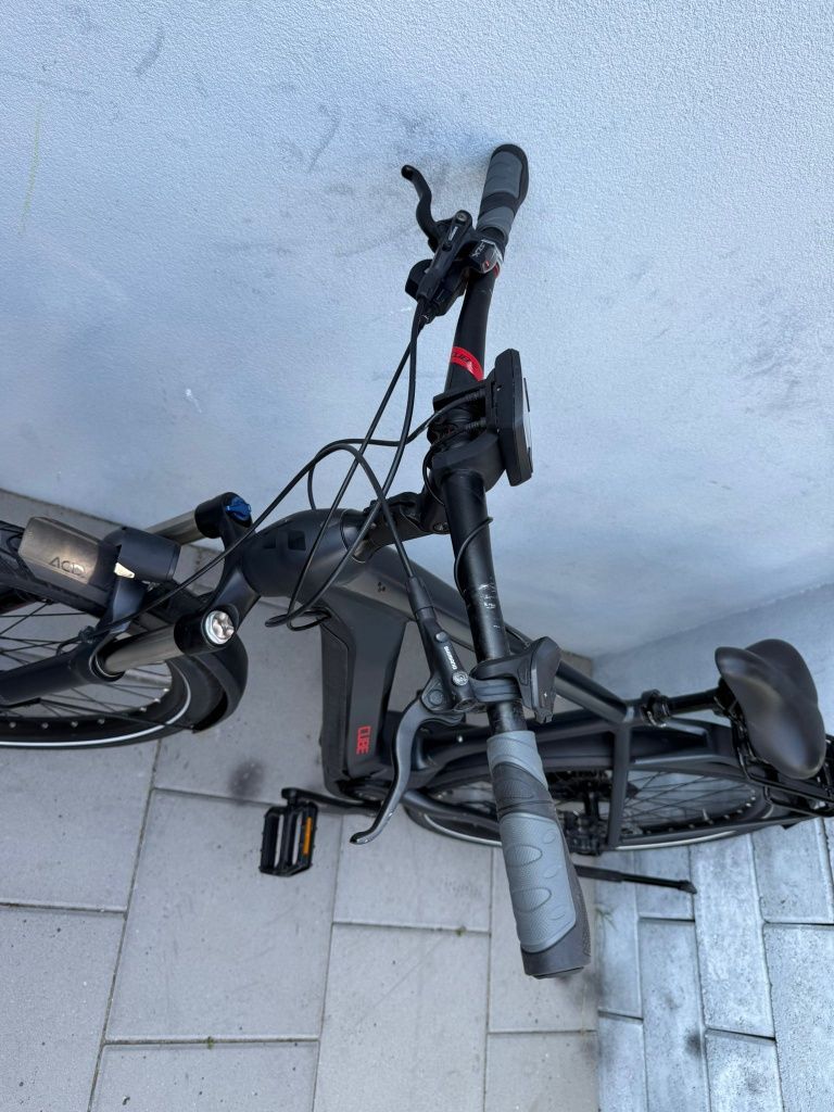 Bicicleta electrica Cube Kathmandu