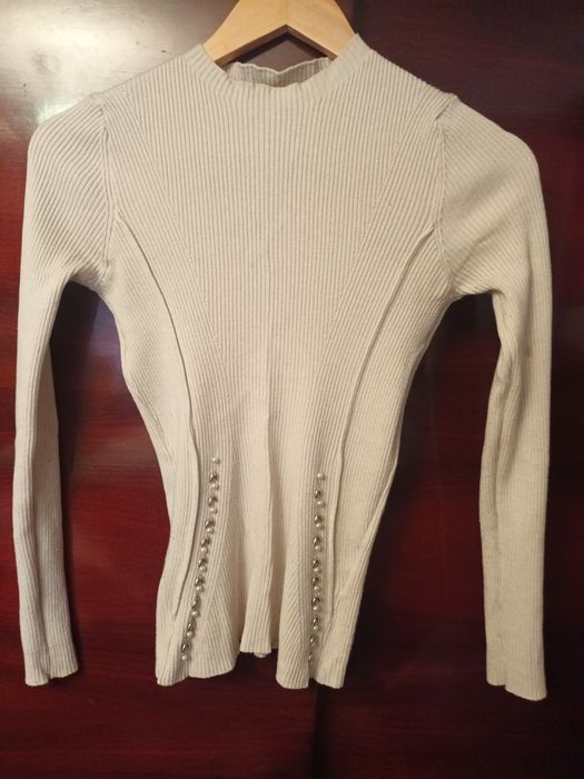 Maleta eleganta cu detalii din perle