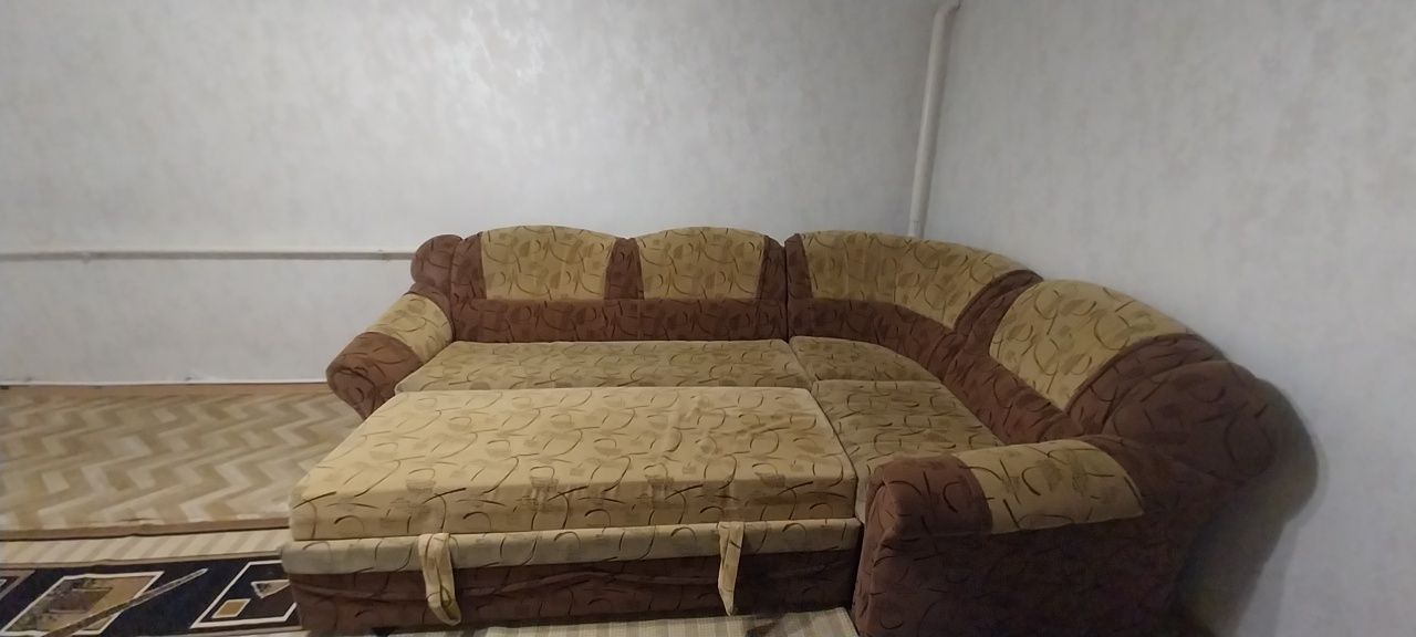 Продам раздвижной диван