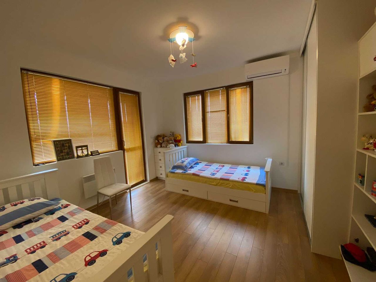 Продава се Къща в Баня - 390 кв.м за 744 €/кв.м - Снимка #15