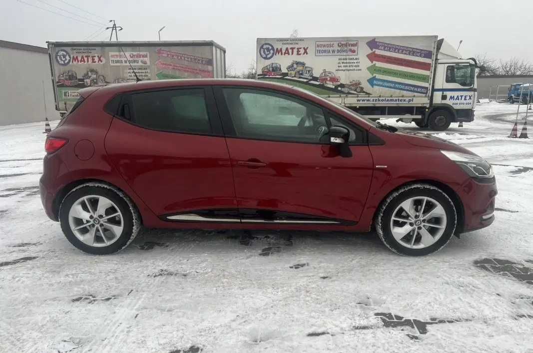 Dezmembrez Renault Clio 2017