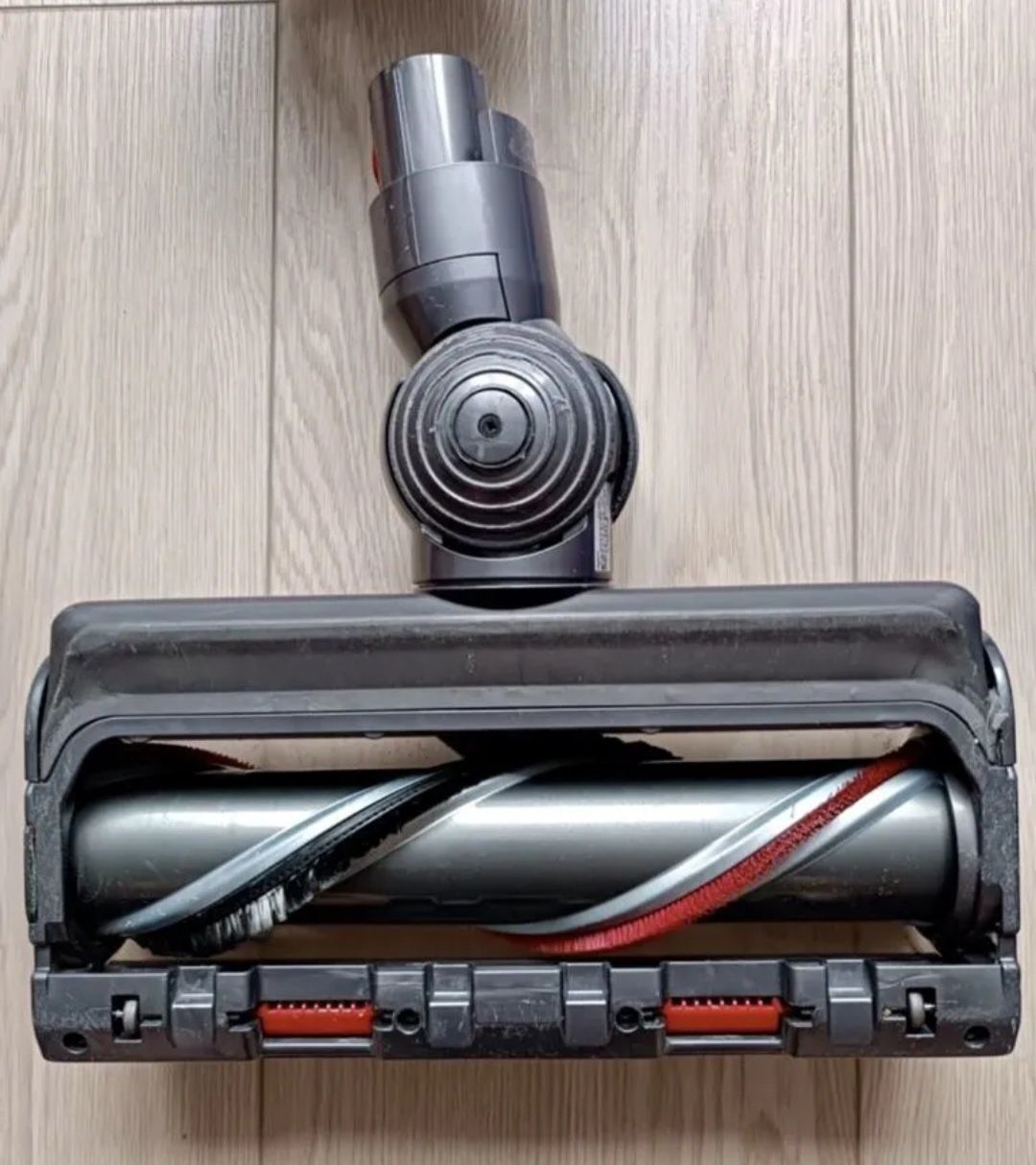 Продам Dyson v11 absolute.Оригинал