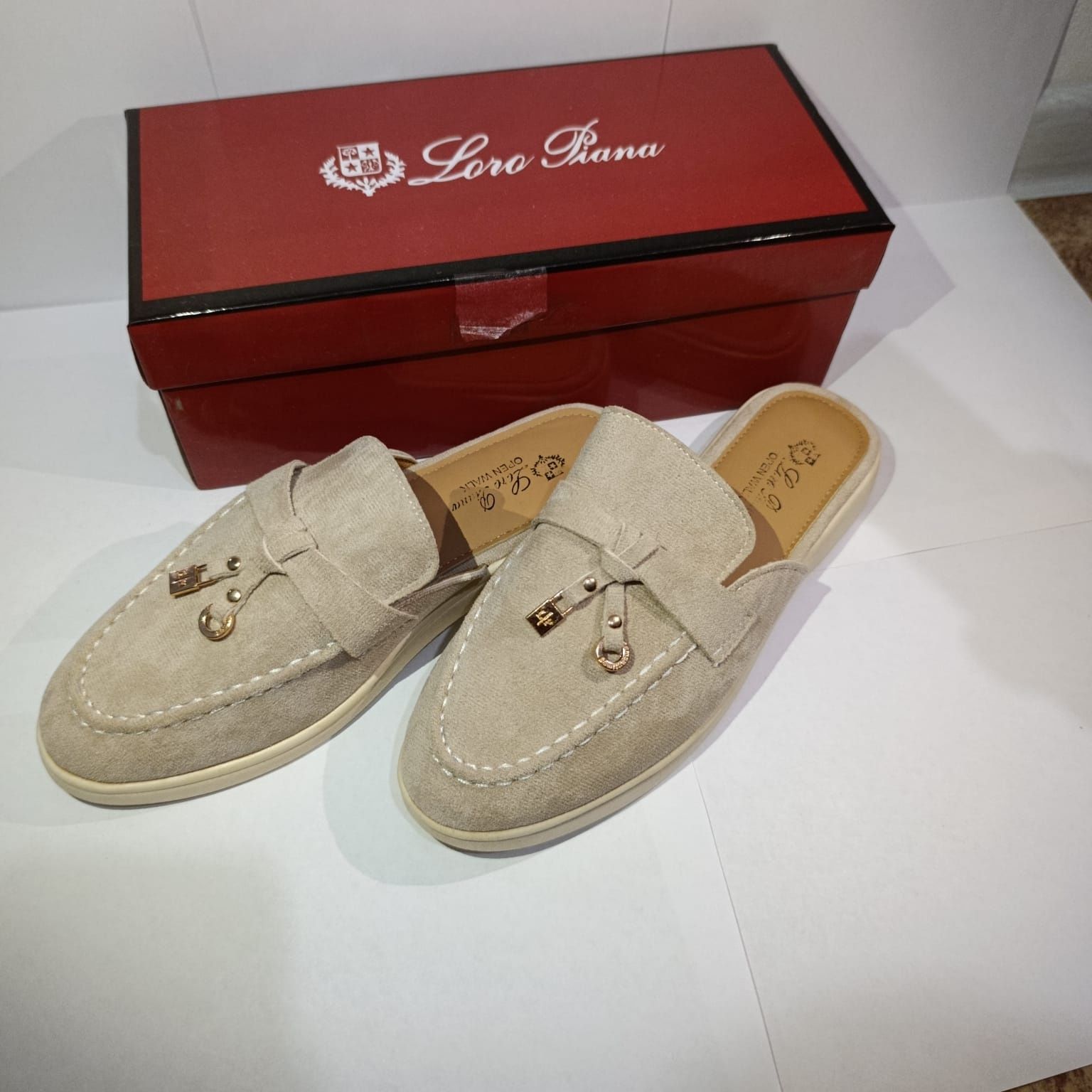Продаётся Мюли Loro Piana