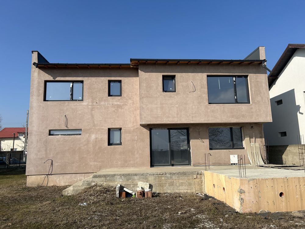 Vanzare casa  5 camere, in Stejnicu, la 5 km de Ploiesti