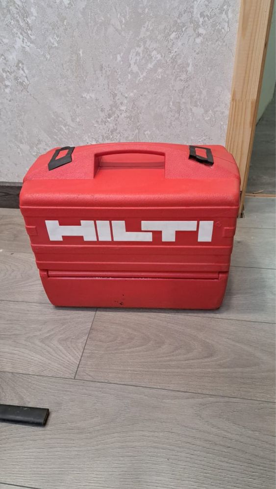 Штраборез HILTI DC-SE20