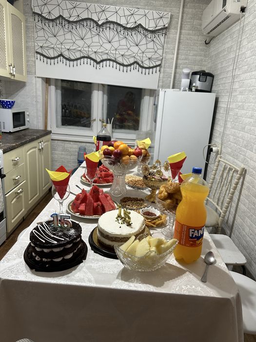 Жалюзи горизонтальные в отл.сост