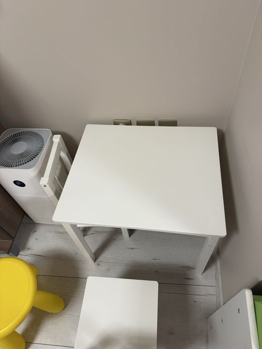 Детска маса и слолчета Икеа