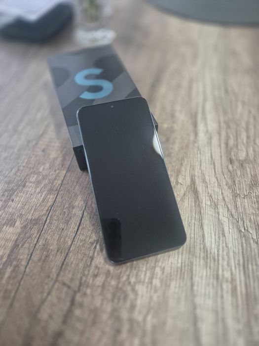 Vând Samsung Galaxy S22