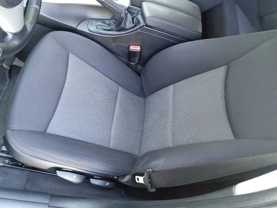 BMW E90  318i  High Executive