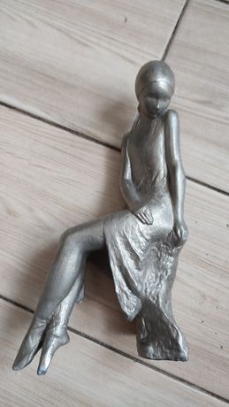 Статуэтка металл , девушка , СССР