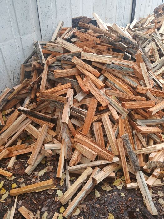 Дрова колотые берёза, сосна.