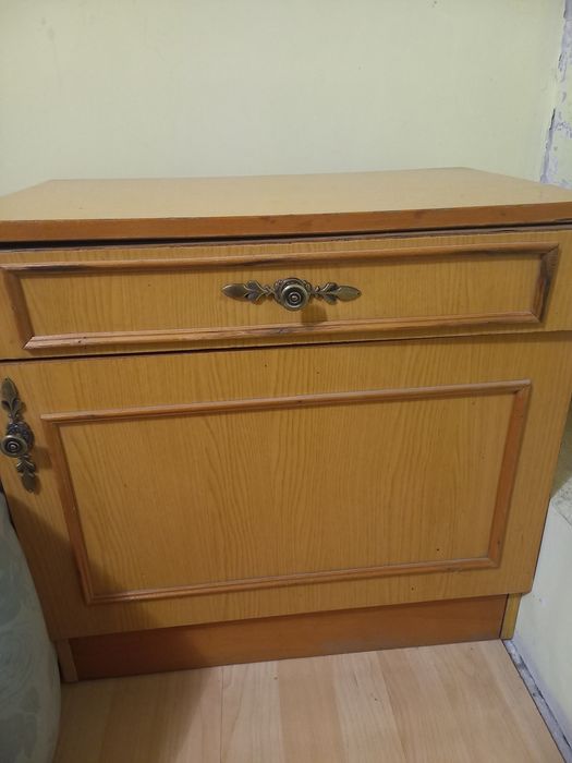 Тумба прикраватная 60×40