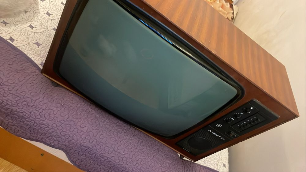 Televizor Vintage Diamant 210