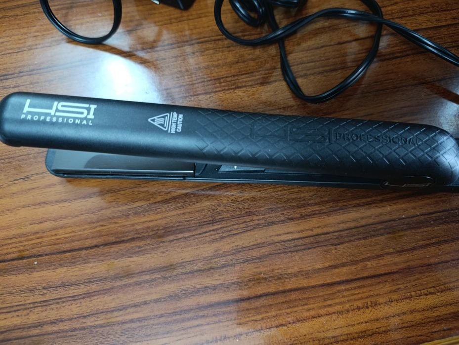 Профессиональный утюг для волос