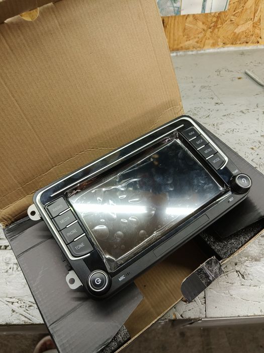 Navigație Passat b6