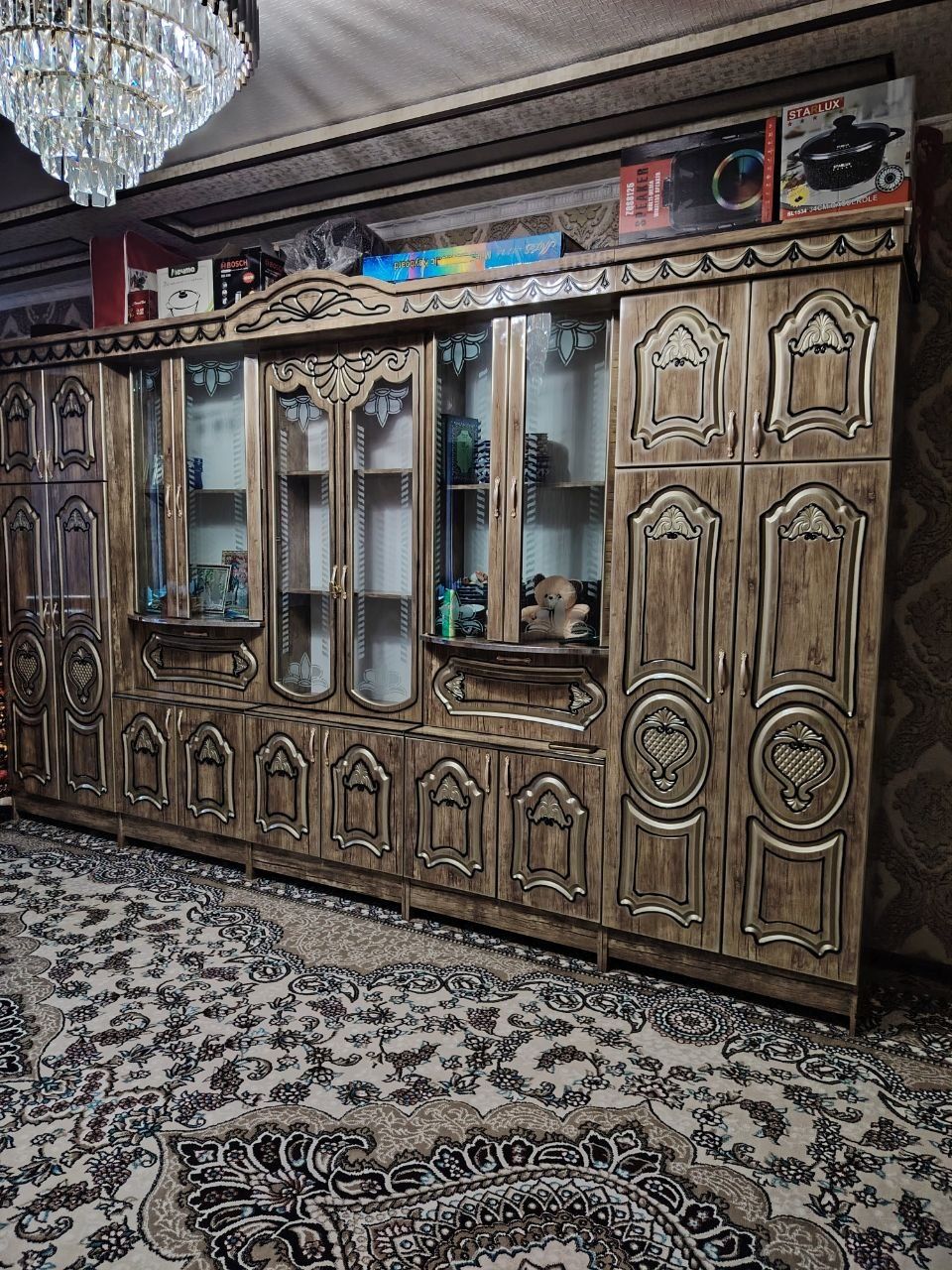 Mebel sotiladi holatini ideal
