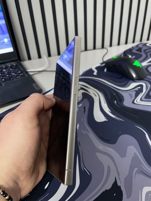 Se vinde Samsung galaxy s24 ultra urgent