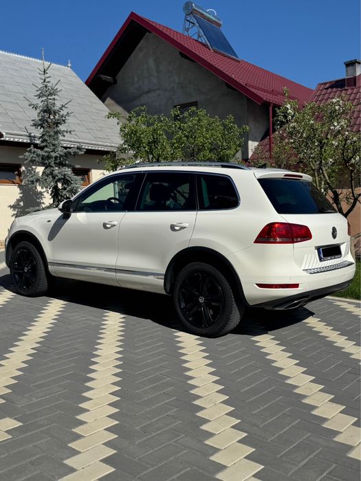 Vw Touareg R-line cu perne aer și distribuție făcută. Negociabil‼️