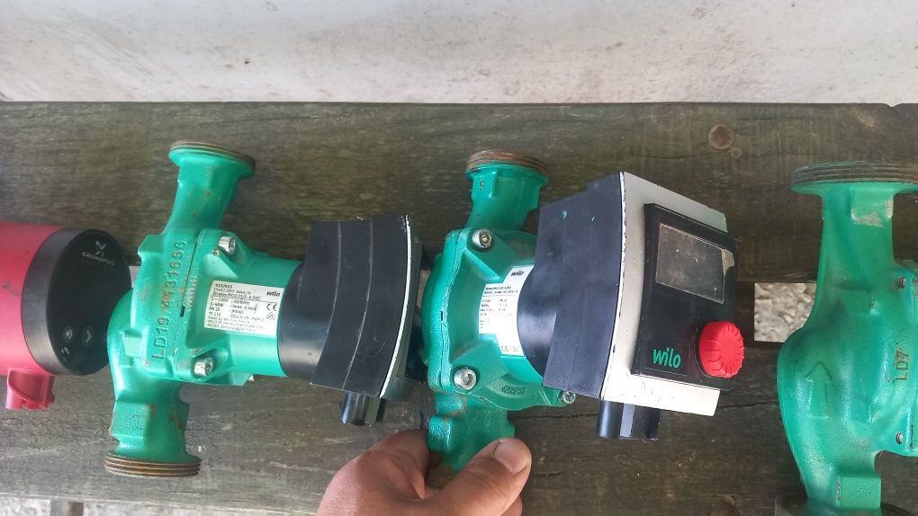 Циркулационна помпа Wilo и Grundfos  25/6 и 30/6