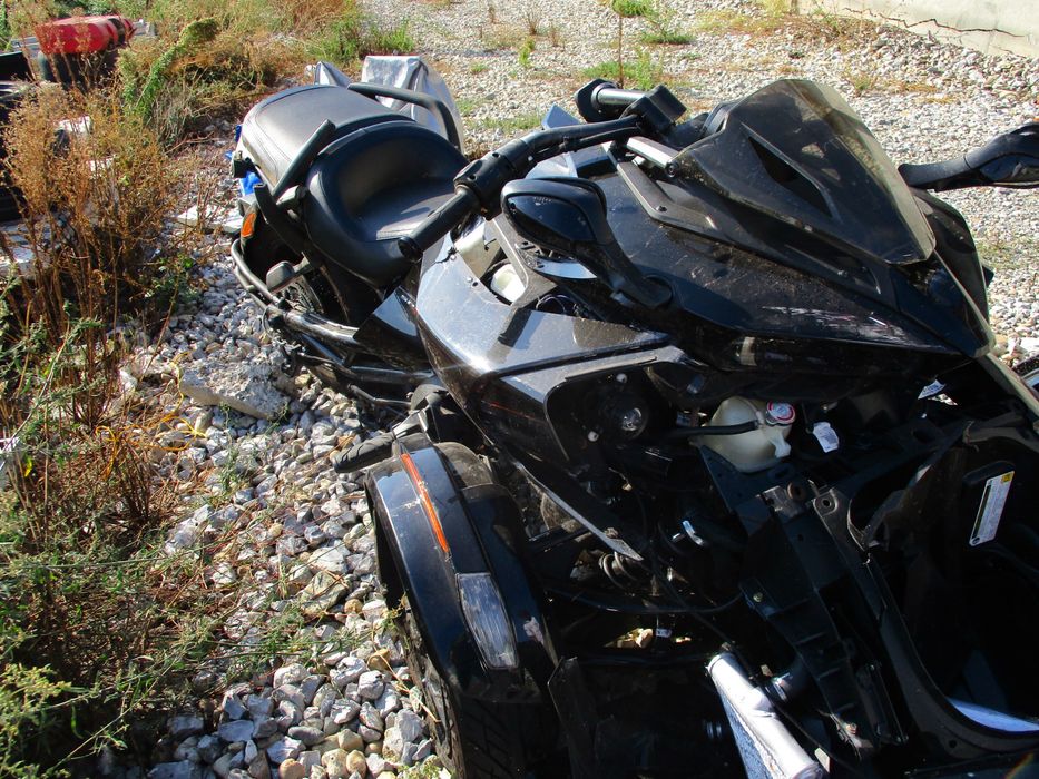 Can Am Spyder lovit inmatriculat