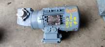 Motor electric trifazat cu reductor, 0.37kW, 112rpm, 380V