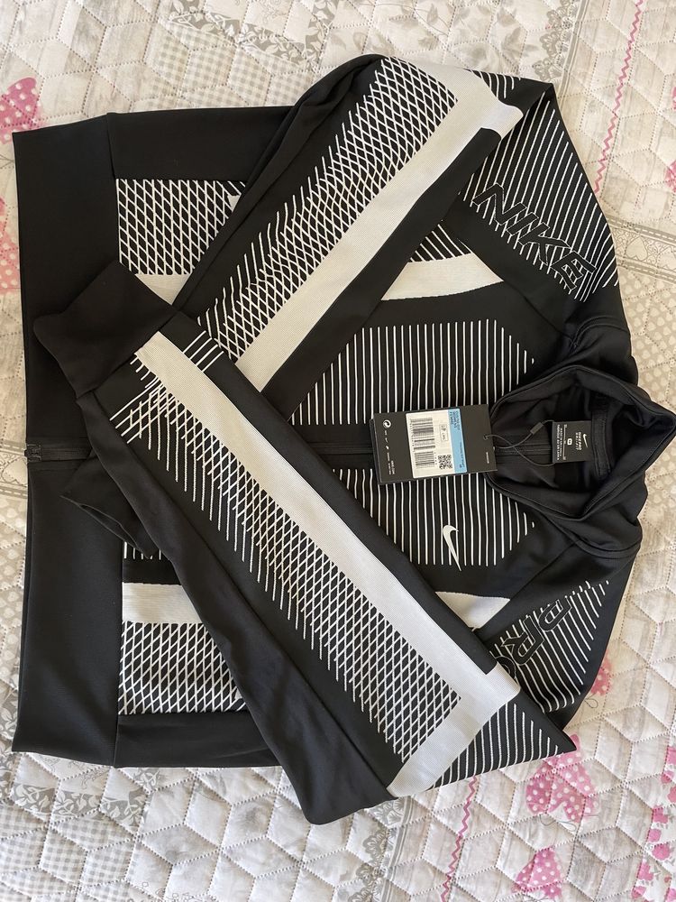 Nike pro crop Jacket