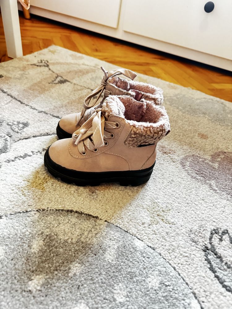 Ghetute H&m marimea 22