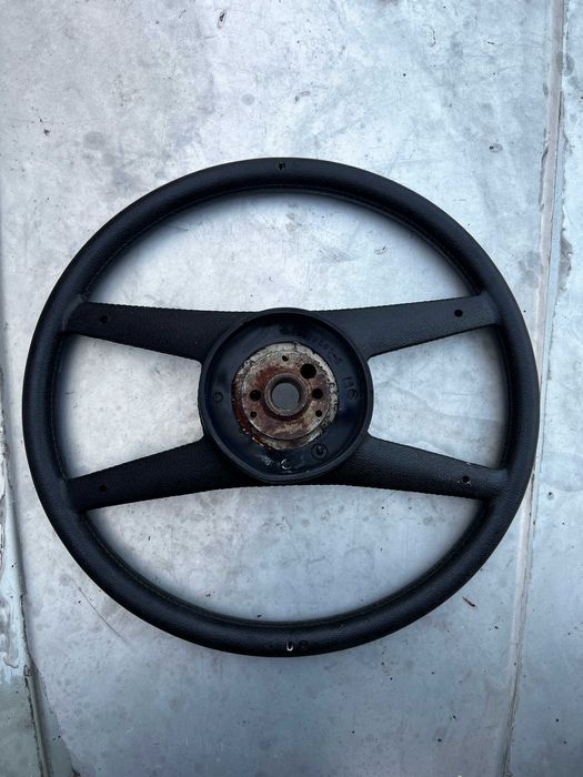 Ретро волан за CHEVROLET COURVETTE C3 като нов