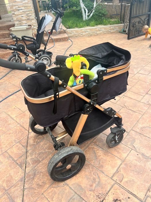 Vând cărucior și scoică