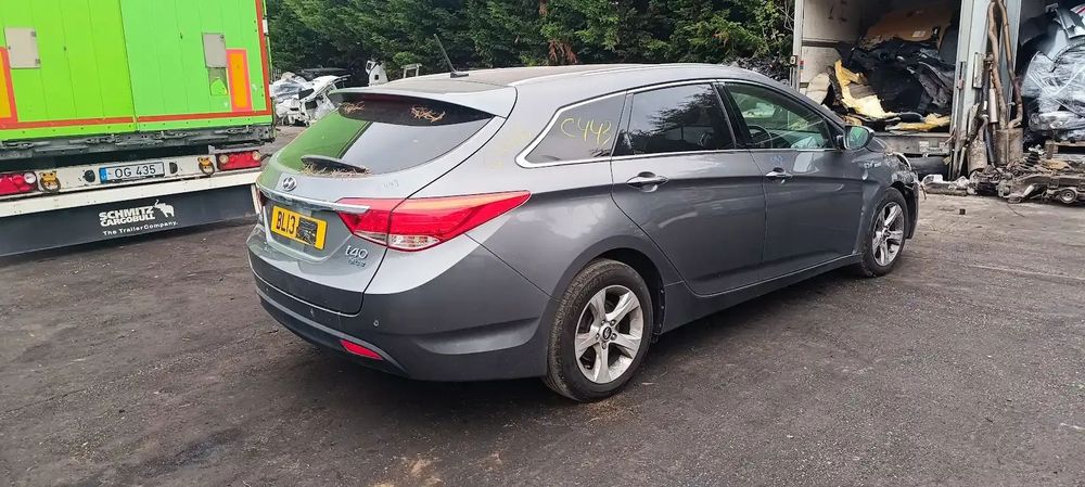 Dezmembrari / Dezmembrez Hyundai i40 1.7 D4FD cutie viteze manuală 6 trepte cod culoare TITANIUM SILVER