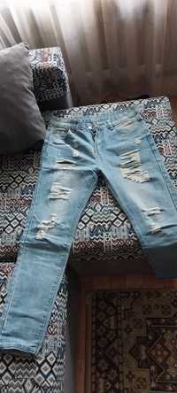Продам фирменные джинсы