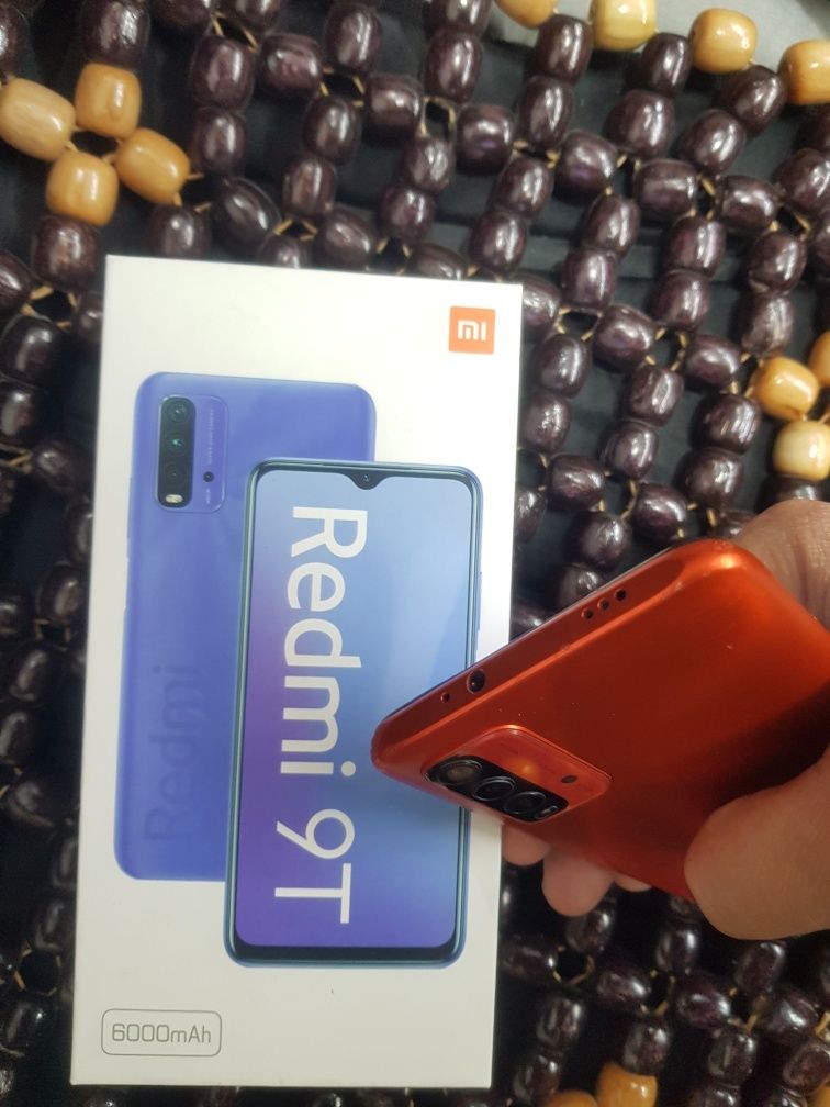 Redmi 9T 128/gb Xolat yaxshi Karopka bor