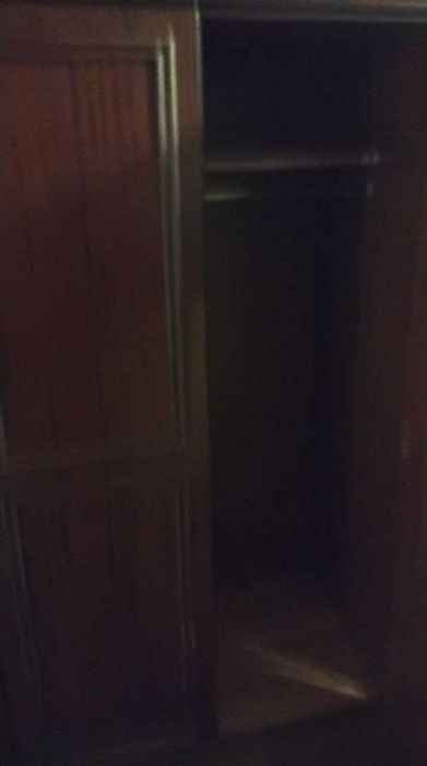 Шкаф и Диван раскладной ( два матраса с чехлами)