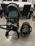 Vand carucior Stokke V6 + scoica in stare impecabila