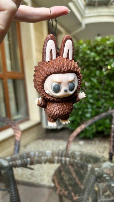 Продавам модел на лабубу(Labubu)