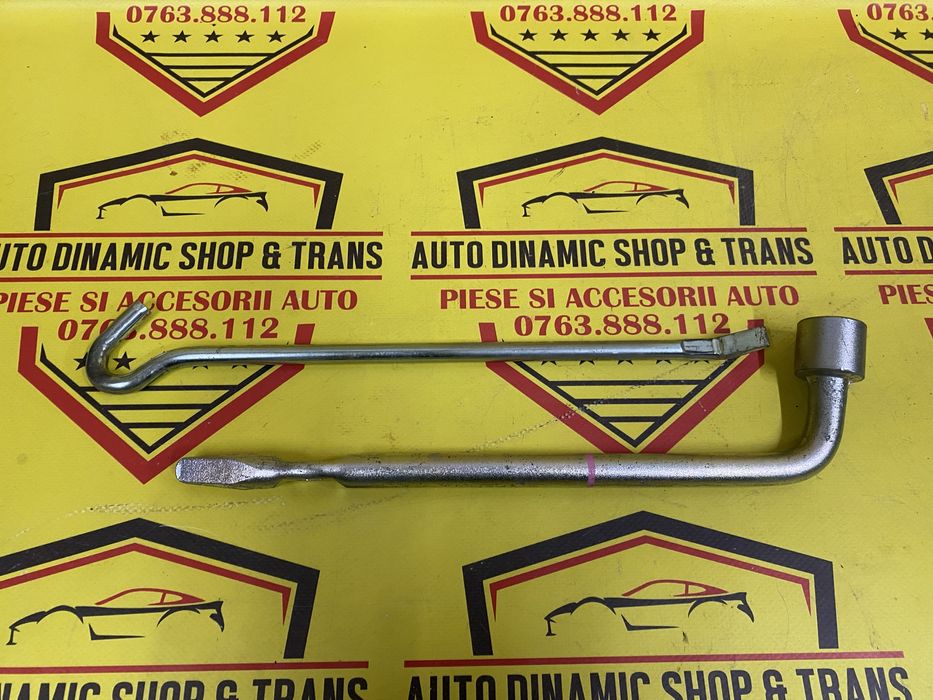 Cric auto original Mazda CX 5 CX 7 +cheie prezoane manivela LC6237790D