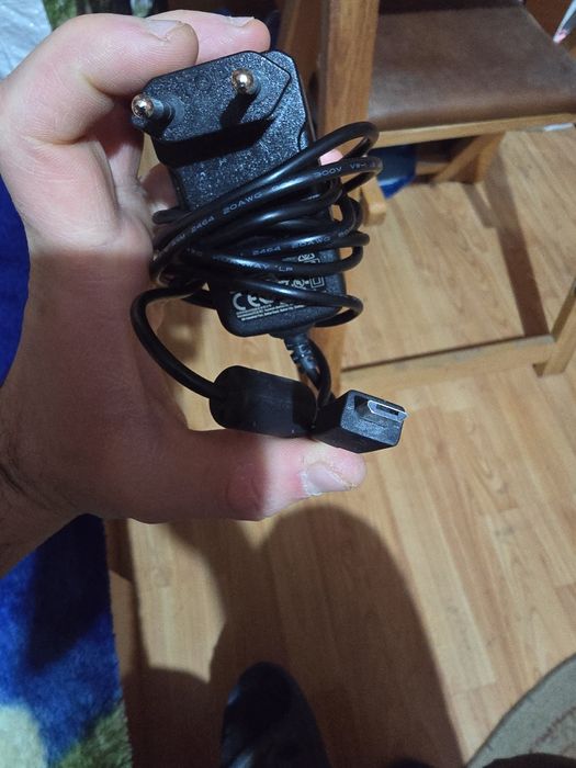 Adaptoare de alimentare si mouse