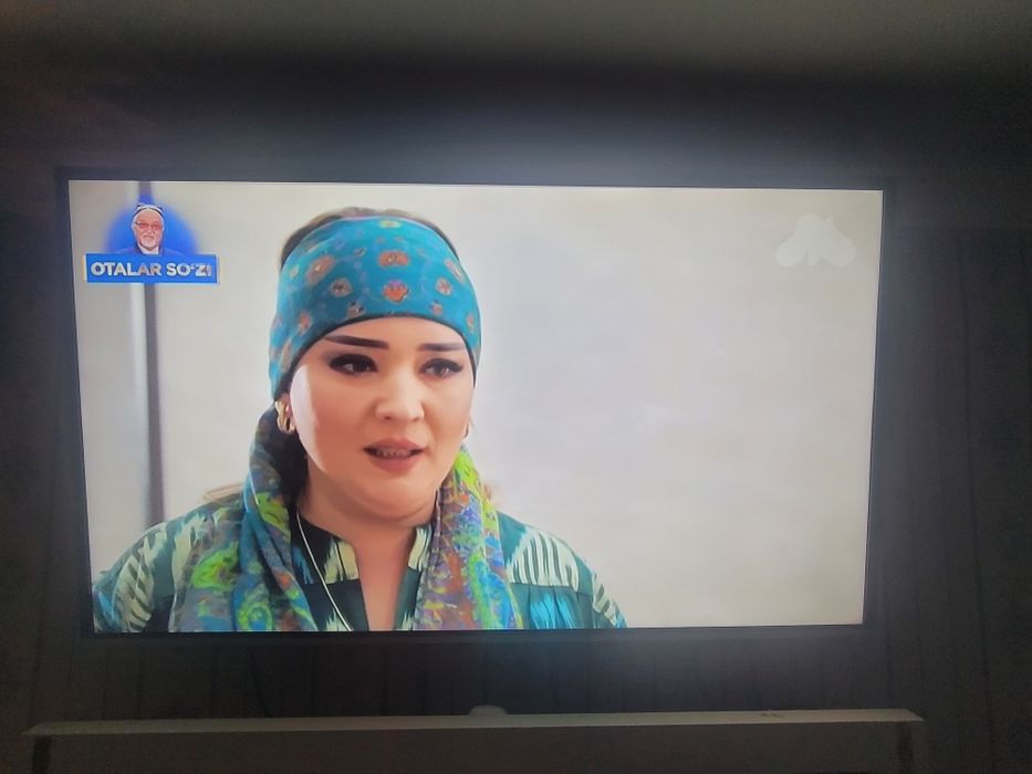 Artel 50 tv sotiladi 250$ aybi umuman yoq 1 oy garanty beraman