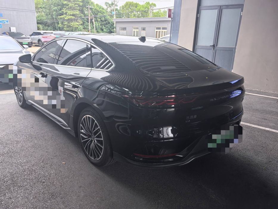 Byd Han 701km smart Test drive car