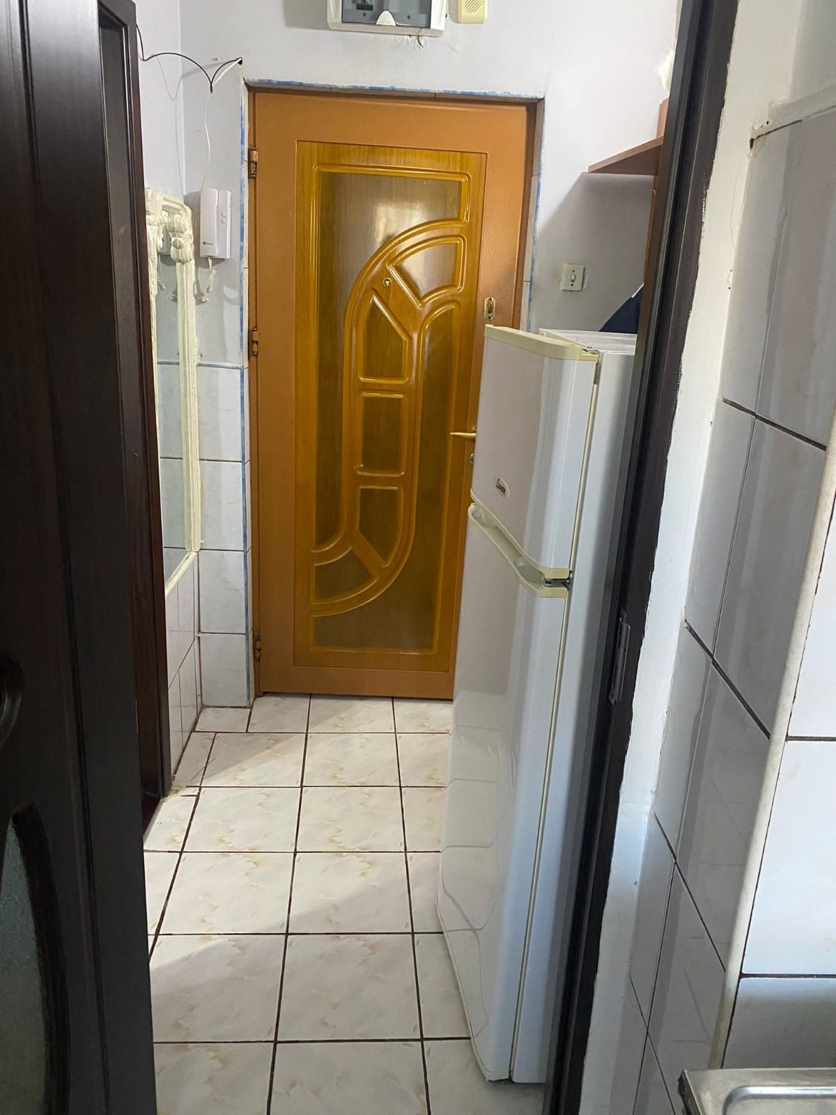 Închiriez apartament 2 camere