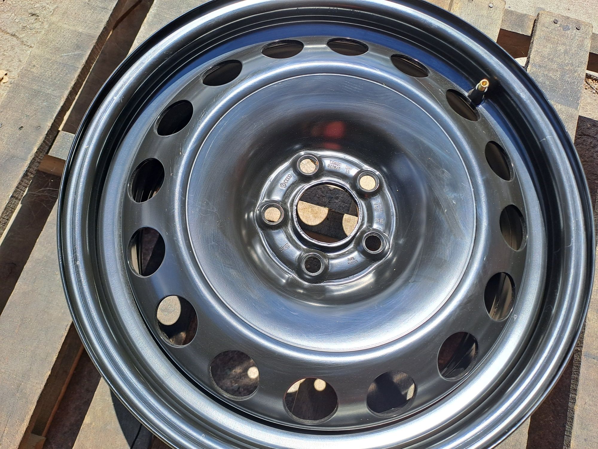 1бр. Нова 16" 5Х100мм, 5X100mm VW, Audi, Seat, Skoda (Фолксваген)