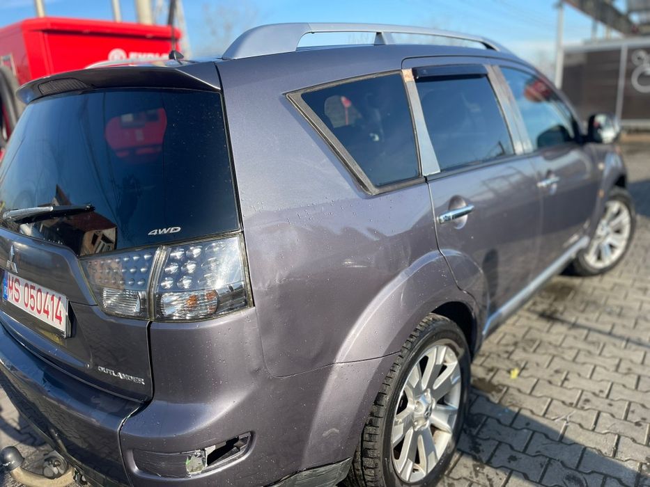 Mitibishi oulender 4x4 an2008