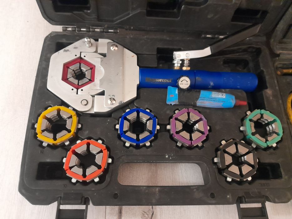 Presa si set reductor cu manometru  mastercool
