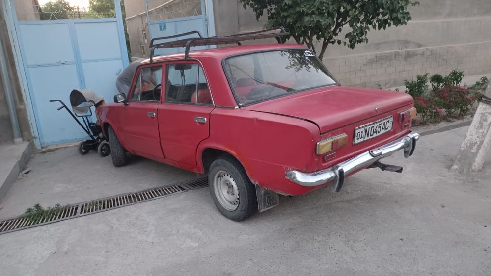 Jiguli 1983 yil gaz bor holati yaxshi