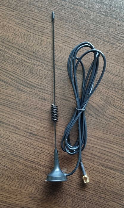 GSM/LTE/WiFi антена с магнитна основа