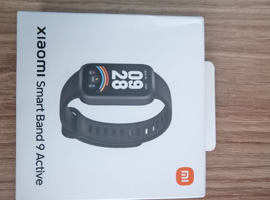 Часовник Смарт Xiaomi Smart Band 9 Active Нов